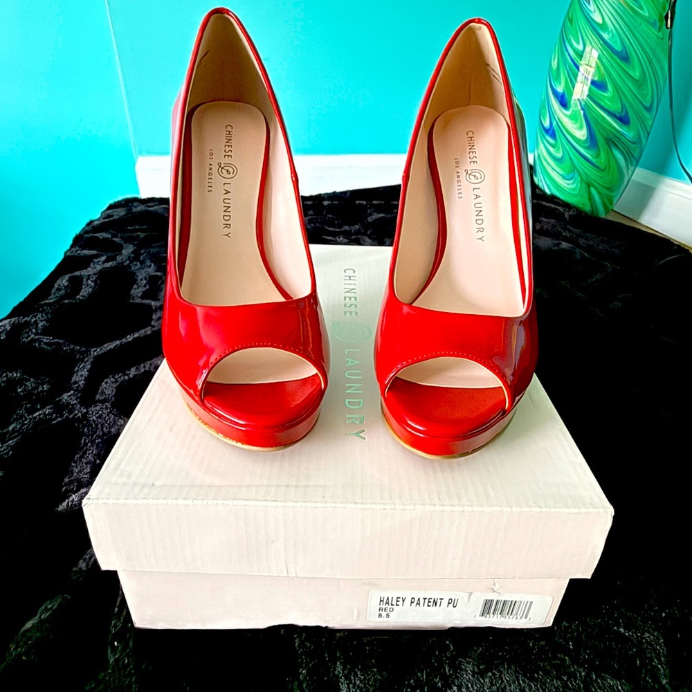 Chinese Laundry Vibrant Red Patent Peep Toe Heels